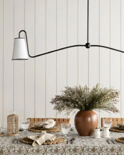 Idris Vase 9 Idris Vase -Bloomingville Shop 20230316 SS Lighting 020