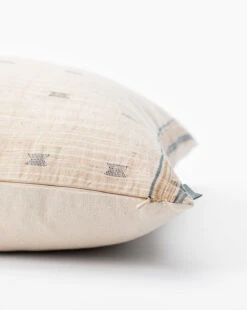 Bali Pillow Cover -Bloomingville Shop BaliPillowCover MPLW1097 NAT 20x20 D1