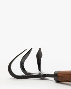 Gardening Cultivator -Bloomingville Shop GardeningCultivator MDCR2597 BLK OS D1