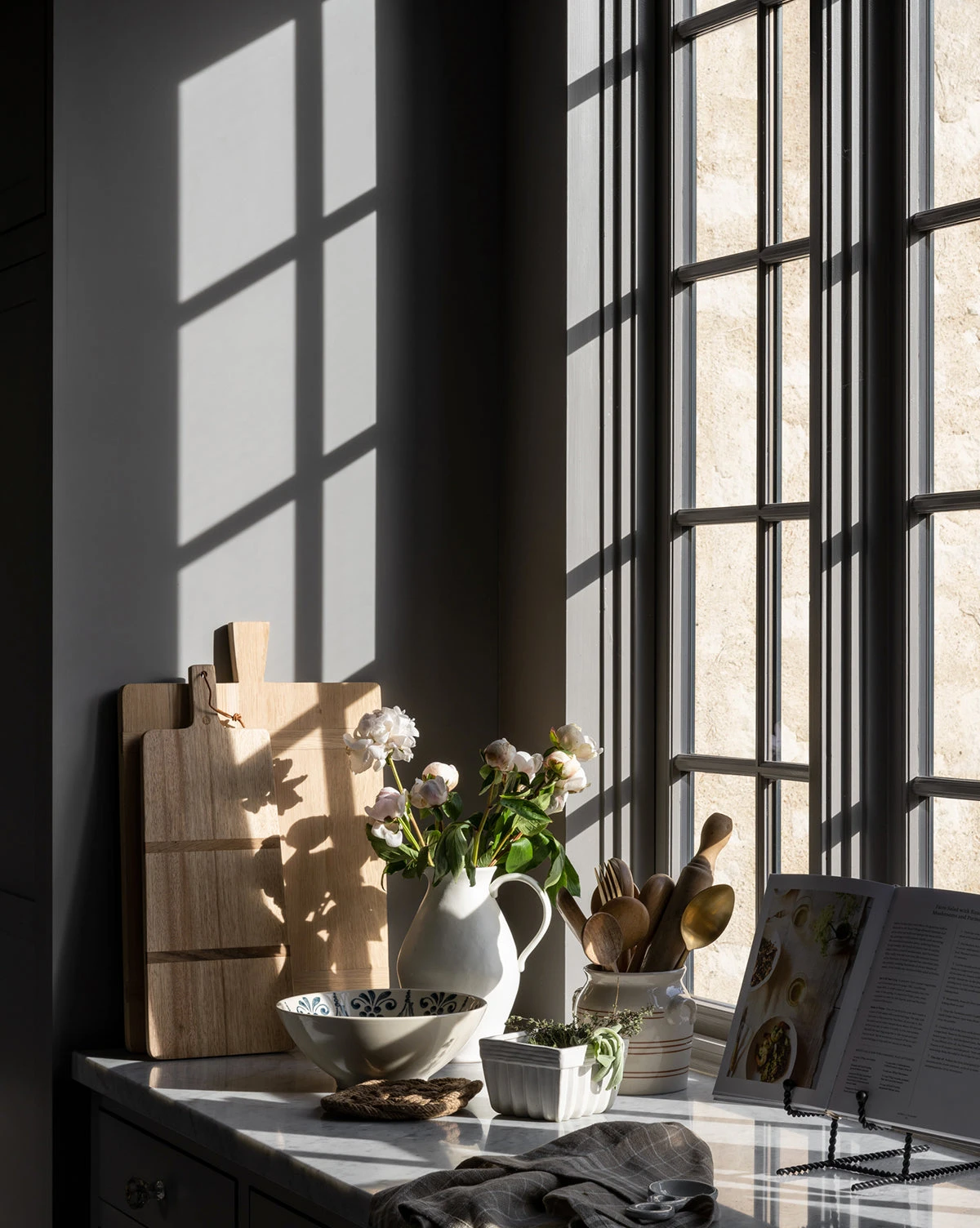 Bram Wooden Cutting Board 6 Bram Wooden Cutting Board - Image 4