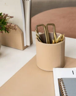 Squared Brass Scissors -Bloomingville Shop Spring Templated 94 1