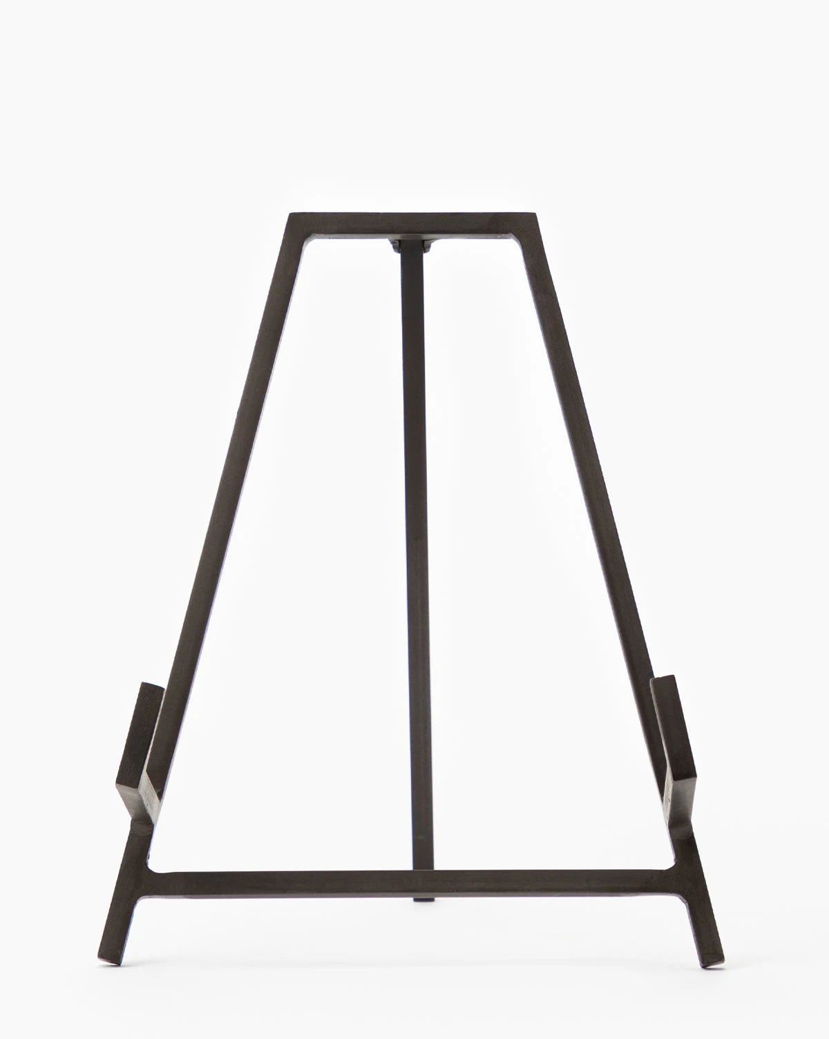 Studio Display Easel 3 Studio Display Easel