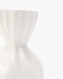 Thessaly Vase -Bloomingville Shop ThessalyVase MDCR2627 WHT OS D1