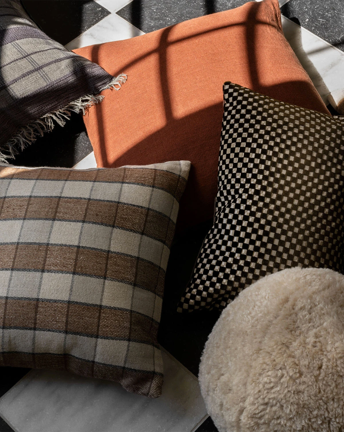 Tommen Pillow Cover 5 Tommen Pillow Cover - Image 3